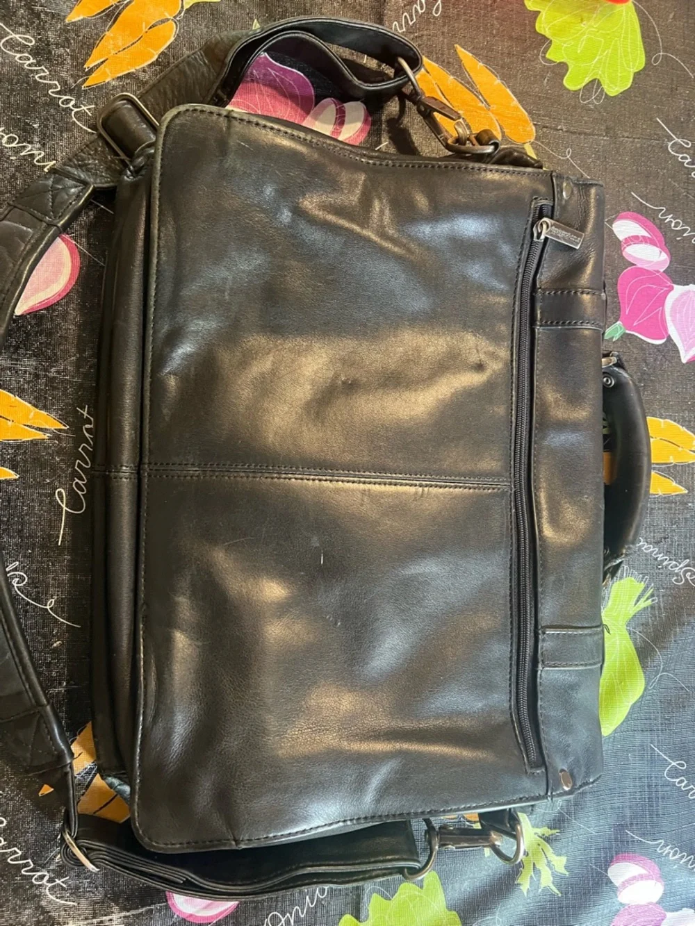 Kenneth Cole Black Leather Organizer Pouch
